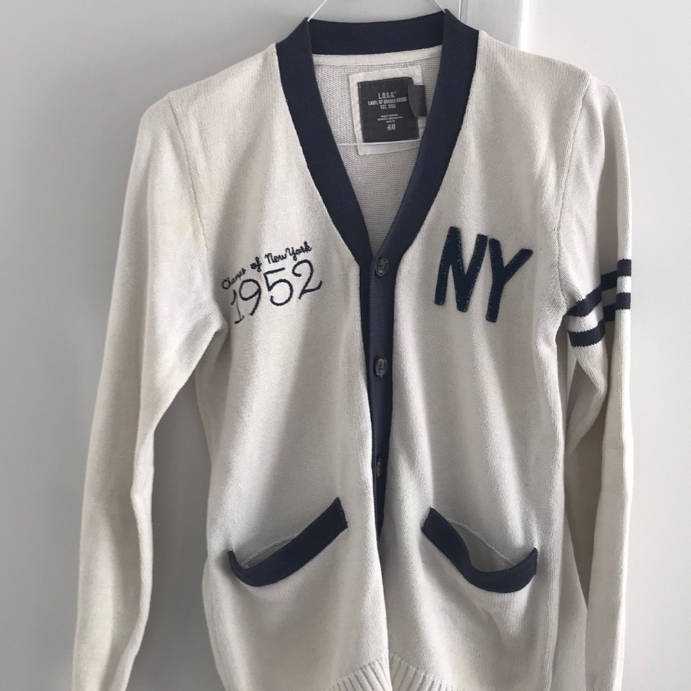 Cardigan sweater